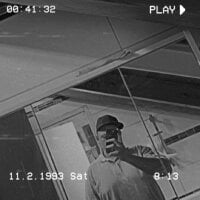 Jasonlive04's Offline Chat Room