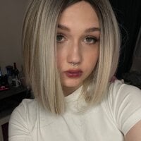 vanslly model avatar