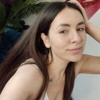 Cutie_Viktoria's Offline Chat Room