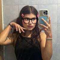 Mis_kittyn webcam model