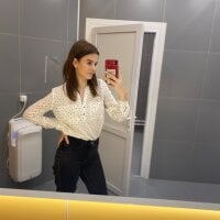 EmmaBosca's Offline Chat Room
