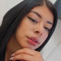 Maggie_t1 webcam model