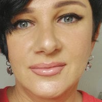 YourSexyMilf's Offline Chat Room