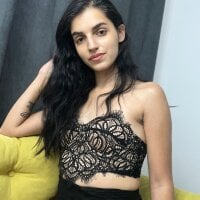 SoniaMoonnn webcam model