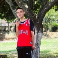 غرفة دردشة tussy_sebas دون اتصال