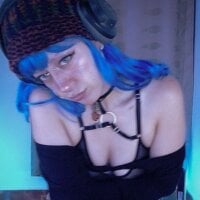 zora_blue777 model avatar