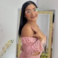 DannaLatinBloom webcam model