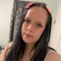 roxie_jasmine's Offline Chat Room