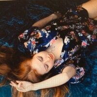 Nicole_Granger's Offline Chat Room