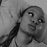 Lolapeachhxx webcam