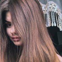 Eva_Shameless