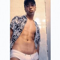 DamianyDuban23cm's Offline Chat Room