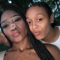 OrianaAndCouple webcam