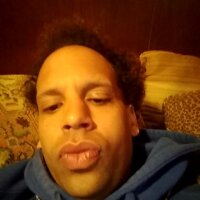 Breezylowery's Offline Chat Room