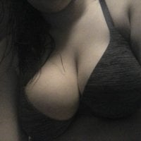 HannahhBananaa's Offline Chat Room