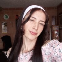ChloeJohnsoon's Avatar Pic