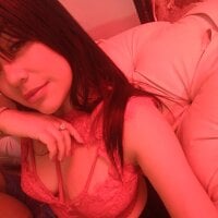 Gia_fox55's Offline Chat Room