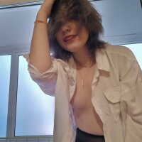 _Sara_Sweet_'s Offline Chat Room