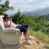 غرفة دردشة Serhio_big_yalos دون اتصال