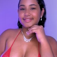 Sofia_bustybrown