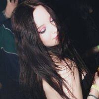 AveriRiskyGirl fully nude on webcam for live porn video chat