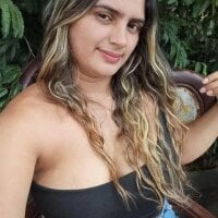 laura12sofia15's Offline Chat Room