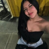 Laura55_ model avatar