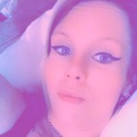 BlondeSavage6936's Offline Chat Room