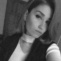 black_lady_054's Offline Chat Room