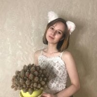 NoraTayIor's Offline Chat Room