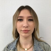 LiviaCoIIi's Offline Chat Room