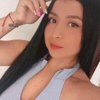 MiaNicole_'s Offline Chat Room