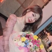 Jess-Thuy webcam model