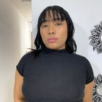 michelle_bigass_ Adlı Modelin Çevrimdışı Sohbet Odası