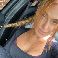 Danielle-De's Offline Chat Room