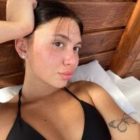 Mia_Sleem model avatar