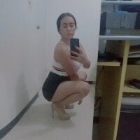 ale_sexy1992's Offline Chat Room