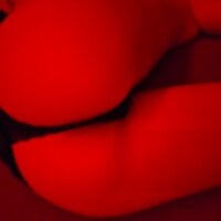 Liacska21 webcam model