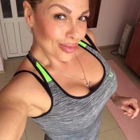 LeylaStary's Offline Chat Room