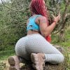 ebony_clyde_