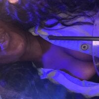 shay907's Offline Chat Room