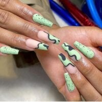 HoeBabe0's Offline Chat Room