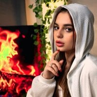 LauraHansil webcam model