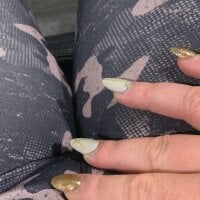 Pineapplepeaches' Avatar Pic