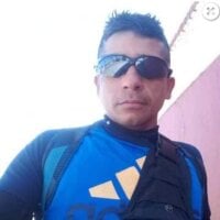 RockyFlashyPosing7's Offline Chat Room