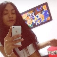 madizonporn Adlı Modelin Çevrimdışı Sohbet Odası