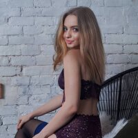 OliviaWhites Cam Model Profile | Stripchat