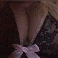 KittiKay4589 webcam