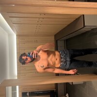 xxhabibx's Offline Webcam Chat