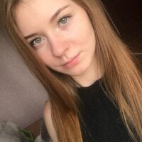 Angellica_'s Offline Chat Room